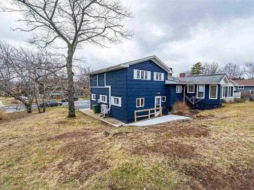 1 Kingfisher Crescent, Rockingham, NS 