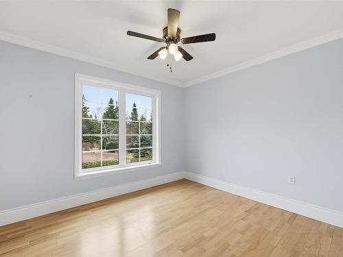 2 Deer Run, Glen Haven, NS 