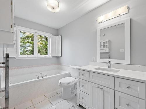 2 Deer Run, Glen Haven, NS 