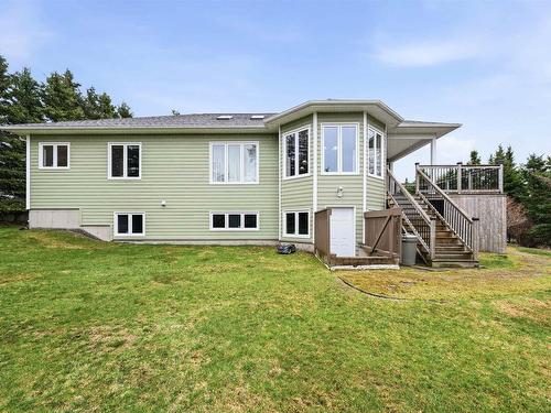 2 Deer Run, Glen Haven, NS 