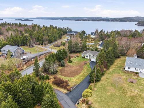 2 Deer Run, Glen Haven, NS 