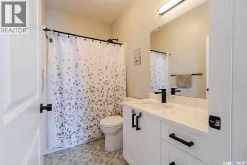 1007 Maplewood Drive, Moose Jaw, SK - Indoor Photo Showing Bathroom