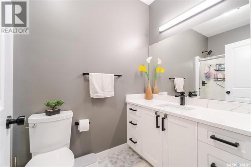1007 Maplewood Drive, Moose Jaw, SK - Indoor Photo Showing Bathroom
