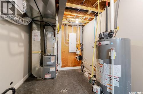 1007 Maplewood Drive, Moose Jaw, SK - Indoor Photo Showing Basement