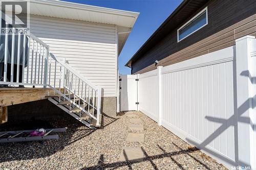 1007 Maplewood Drive, Moose Jaw, SK - Outdoor With Exterior