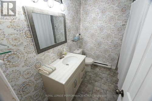 632 Dundas Crescent, Cornwall, ON - Indoor Photo Showing Bathroom
