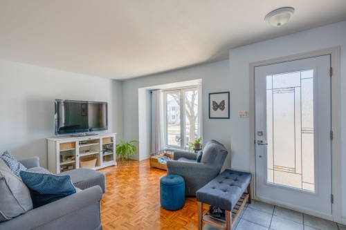 Hall d'entrée/Vestibule - 793 Boul. René-Lévesque, Saint-Eustache, QC - Indoor Photo Showing Living Room