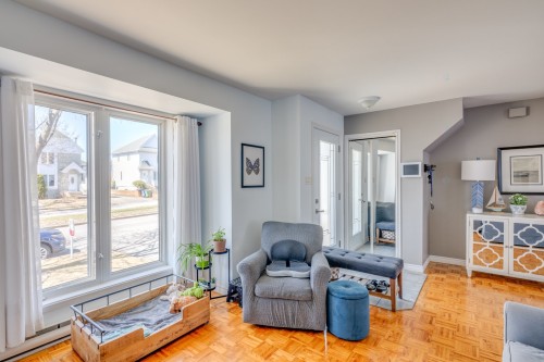 Salon - 793 Boul. René-Lévesque, Saint-Eustache, QC - Indoor Photo Showing Living Room
