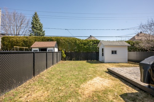 Cour - 793 Boul. René-Lévesque, Saint-Eustache, QC - Outdoor