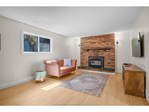 3 Academy Crescent, Chatham, ON 