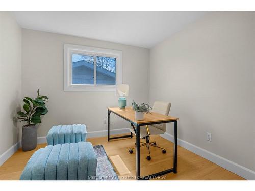 3 Academy Crescent, Chatham, ON 