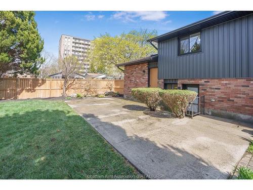3 Academy Crescent, Chatham, ON 