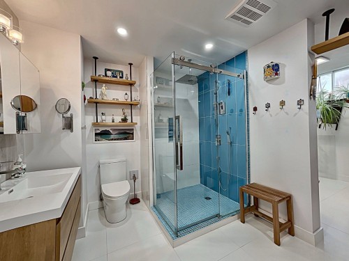 Salle de bains - 7 Rue Barbeau, Delson, QC - Indoor Photo Showing Bathroom