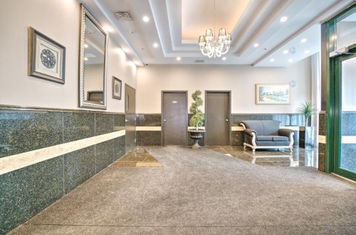 Mud Room - 1502-5065 Rue Jean-Talon E., Montréal (Saint-Léonard), QC - Indoor Photo Showing Other Room