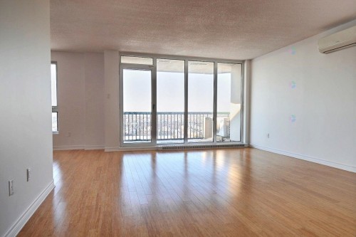 Living Room - 1502-5065 Rue Jean-Talon E., Montréal (Saint-Léonard), QC - Indoor Photo Showing Other Room