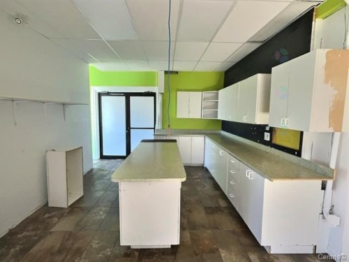 Office - 3138  - 3140 Rue Saguenay, Rouyn-Noranda, QC - Indoor