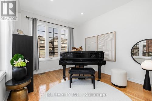 3 MANSARD DRIVE  Richmond Hill, ON L4E 0L8