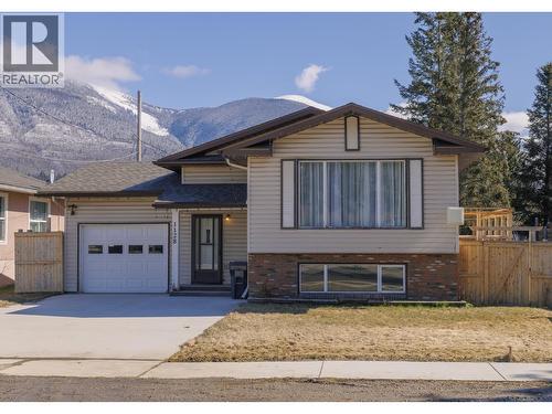 1128 3Rd Avenue, Mcbride, BC - Outdoor