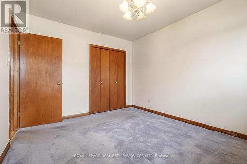 384 Appleby Line, Burlington, ON - Indoor Photo Showing Other Room