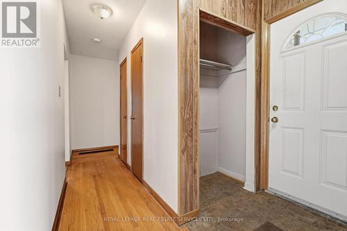 384 Appleby Line, Burlington, ON - Indoor Photo Showing Other Room