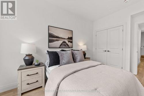 955 Catalpa Square, London North (North E), ON - Indoor Photo Showing Bedroom