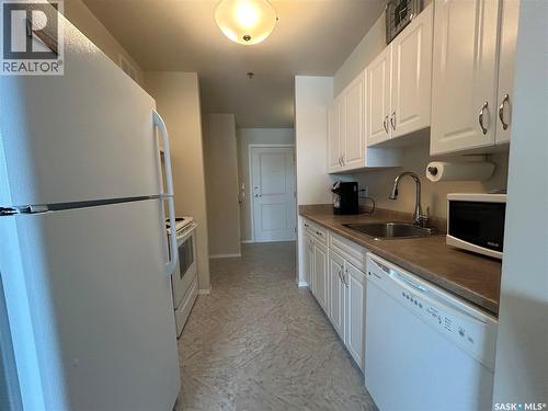 307 601 110Th Avenue, Tisdale, SK - Indoor Photo Showing Kitchen