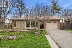 134 LITTLE JOHN ROAD Hamilton, ON L9H 4H3