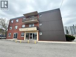 105 TIA Drive Unit# 305 Hamilton, ON L8H 2N8