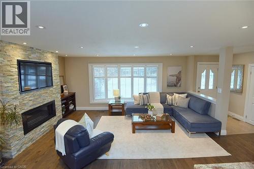 626 Vanderburgh Drive, Burlington, ON - Indoor Photo Showing Living Room With Fireplace