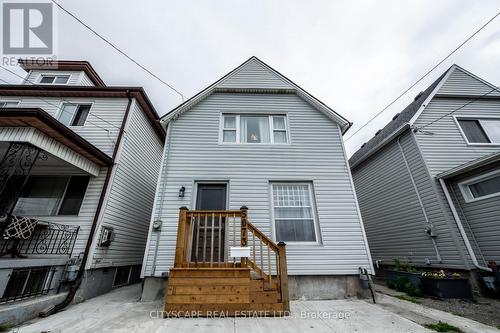 5073 KITCHENER STREET  Niagara Falls, ON L2G 1B1