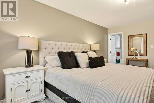 189 Templemead Drive, Hamilton, ON - Indoor Photo Showing Bedroom
