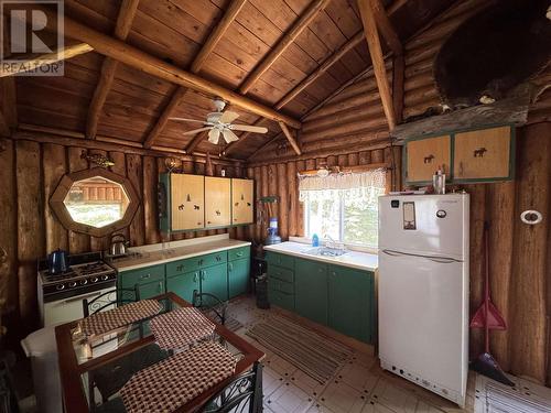 Neb 059 Anjigami Lake, Wawa, ON - Indoor Photo Showing Kitchen