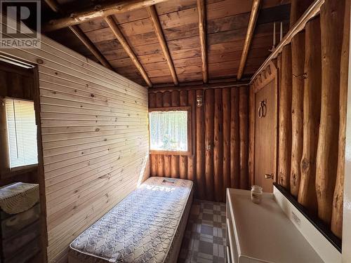 Neb 059 Anjigami Lake, Wawa, ON - Indoor Photo Showing Other Room