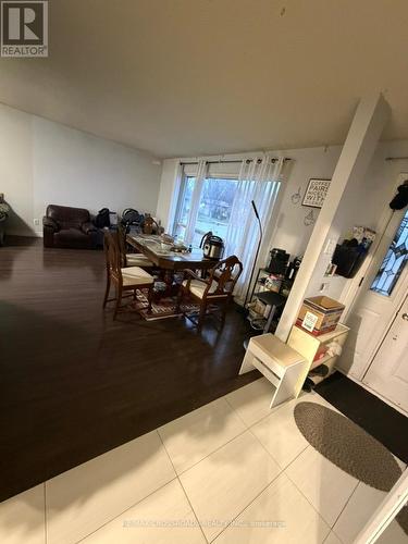 48 Gorsey Square, Toronto, ON - Indoor
