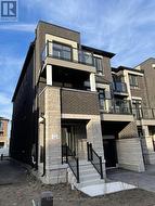 76 RILEY REED LANE Richmond Hill, ON L4S 1N5