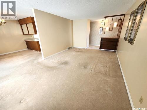 503 1St Avenue E, Lampman, SK - Indoor Photo Showing Other Room