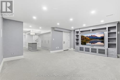 5290 Roadside Way, Mississauga, ON - Indoor Photo Showing Other Room