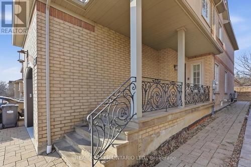 5290 Roadside Way, Mississauga, ON - Outdoor With Exterior