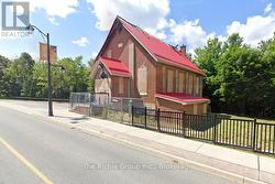 1532 QUEEN STREET  Caledon, ON L7K 0C2