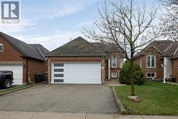 114 ROYAL ORCHARD Drive  Brampton, ON L6X 4L4