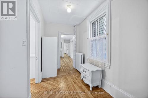86 Bruyere Street, Ottawa, ON - Indoor Photo Showing Other Room