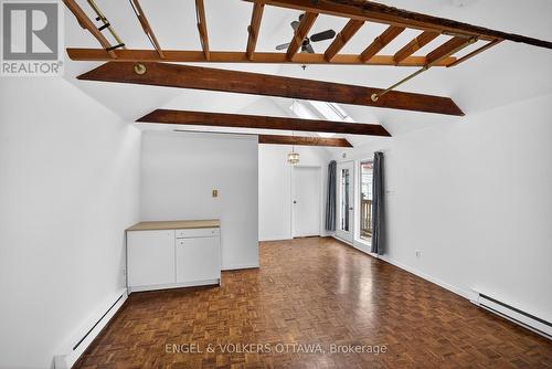 86 Bruyere Street, Ottawa, ON - Indoor Photo Showing Other Room