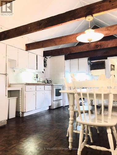 86 Bruyere Street, Ottawa, ON - Indoor Photo Showing Kitchen