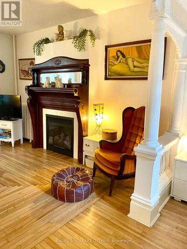 86 Bruyere Street, Ottawa, ON - Indoor Photo Showing Living Room With Fireplace
