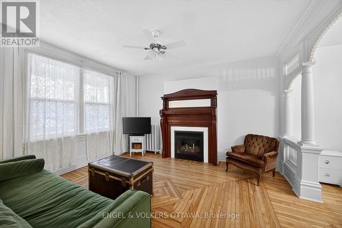 86 Bruyere Street, Ottawa, ON - Indoor Photo Showing Living Room With Fireplace