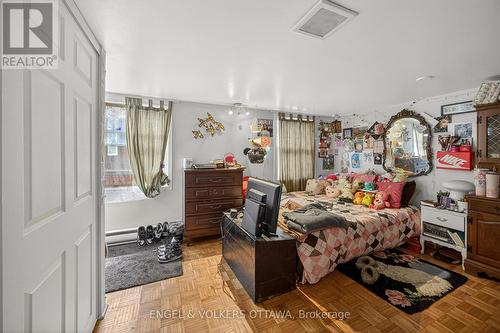 86 Bruyere Street, Ottawa, ON - Indoor Photo Showing Bedroom