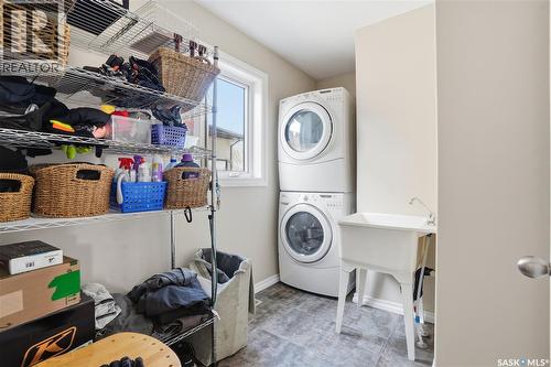 7270 Maple Way, Regina, SK - Indoor Photo Showing Laundry Room