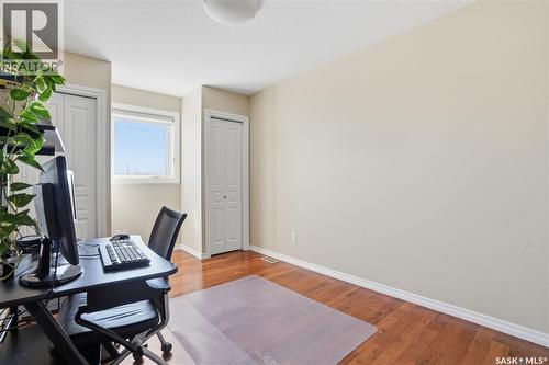 7270 Maple Way, Regina, SK - Indoor Photo Showing Office