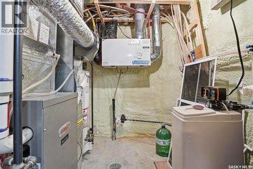 7270 Maple Way, Regina, SK - Indoor Photo Showing Basement