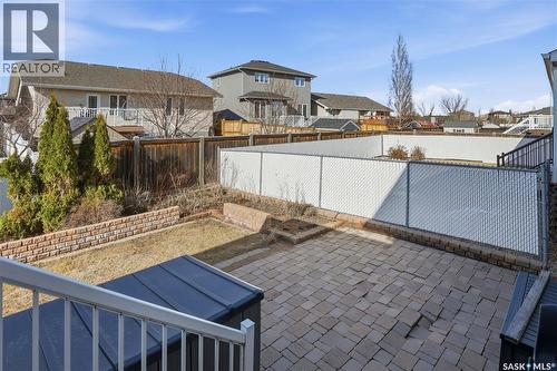 7270 Maple Way, Regina, SK - Outdoor